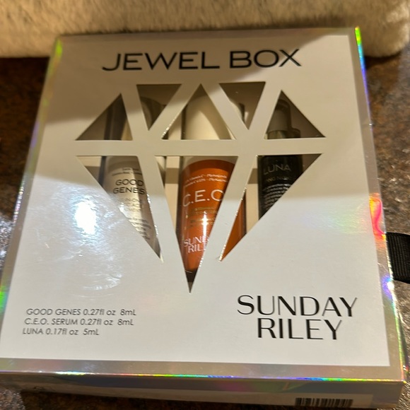 Sunday Riley Jewel, box. Good genes, CEO serum Luna sleeping night oil Ulta bag. - Picture 2 of 9